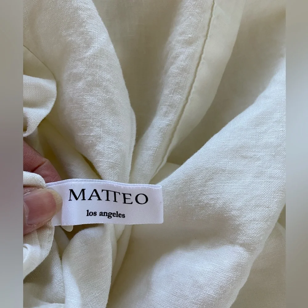 Pair of Matteo Tat Linen Euro Sham